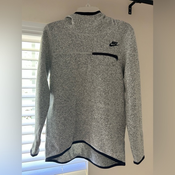 Nike hoodie - Picture 1 of 3